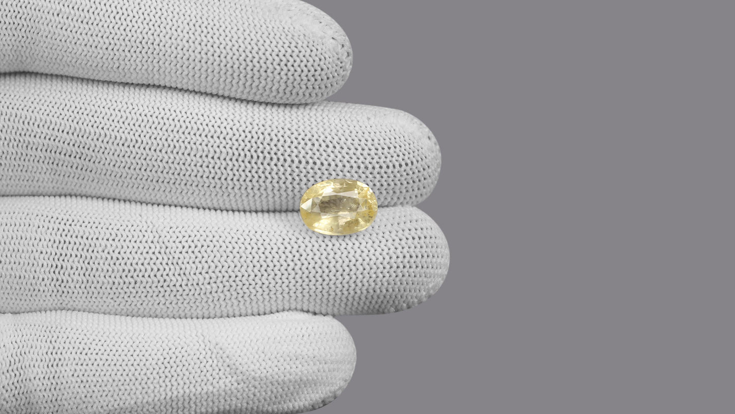 Natural Yellow Sapphire (Pukhraj) 6.40 Carats