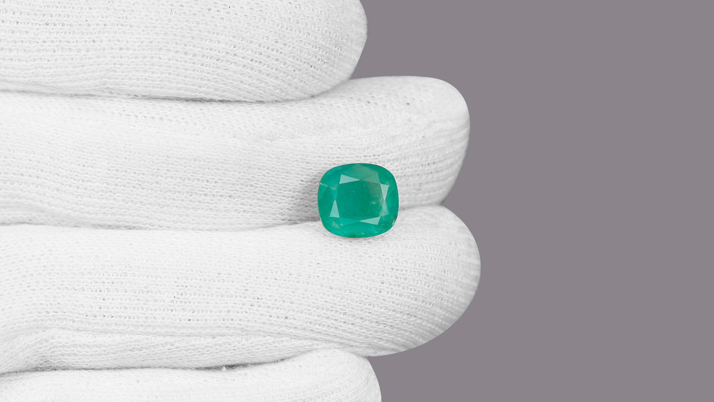 Natural Zambian Emerald (Panna) 5.14 Carats
