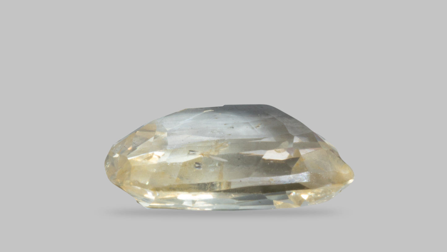 Natural Yellow Sapphire (Pukhraj) 3.49 Carats