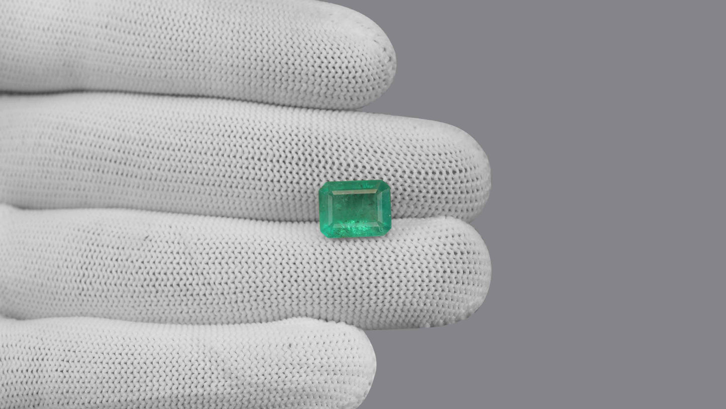Natural Zambian Emerald (Panna) 4.45 Carats