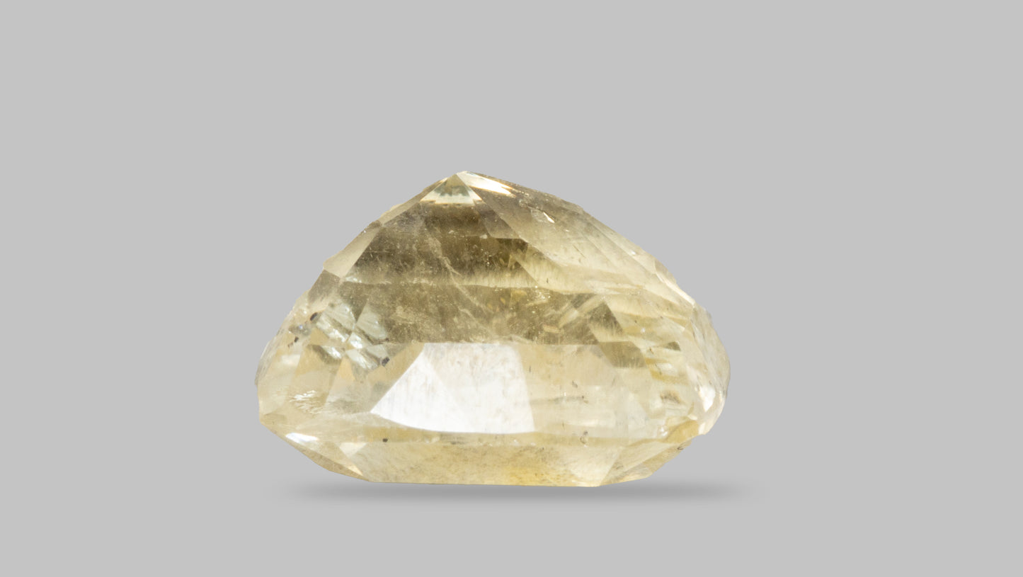 Natural Yellow Sapphire (Pukhraj) 4.73 Carats