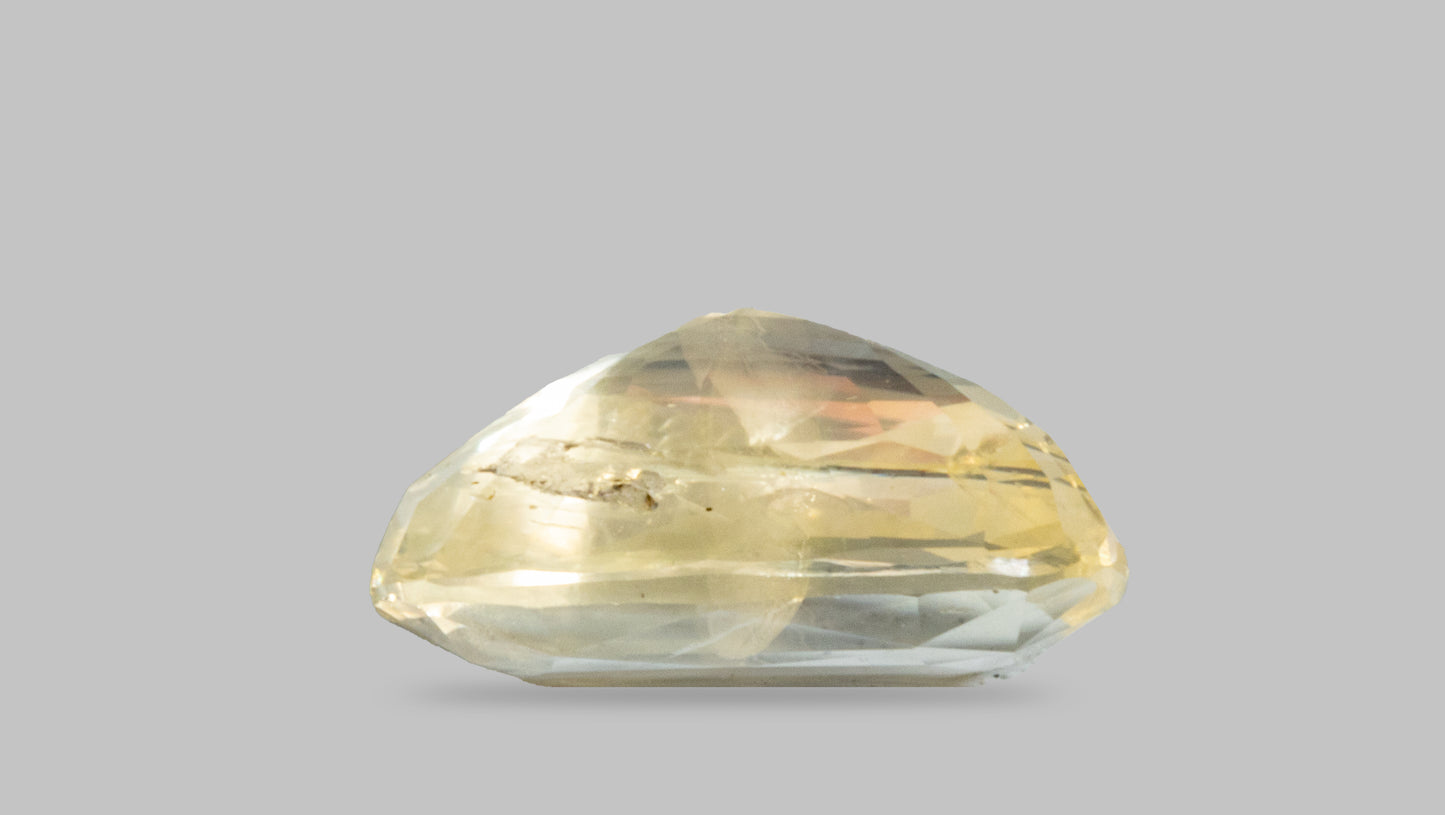 Natural Yellow Sapphire (Pukhraj) 2.70 Carats