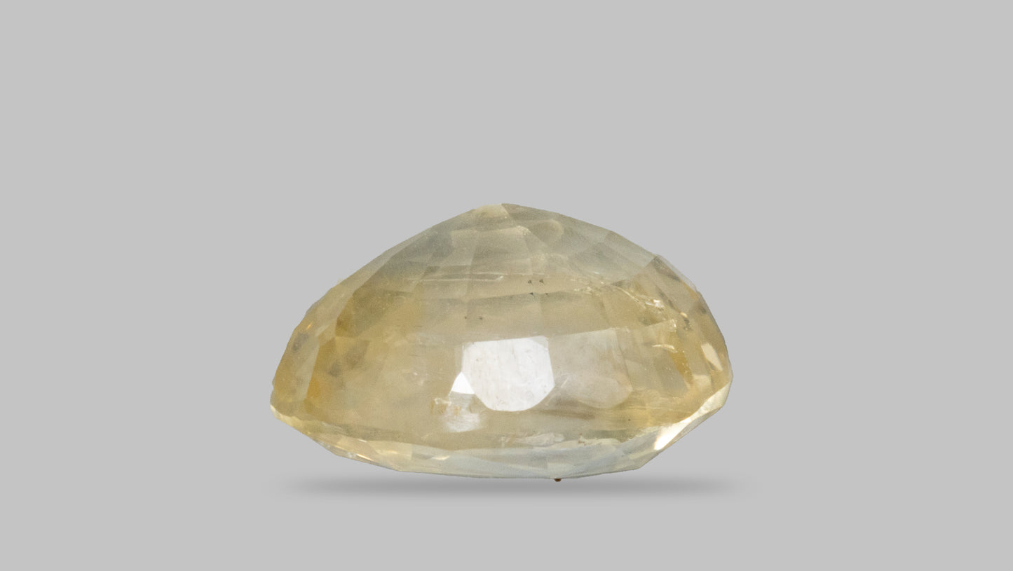 Natural Yellow Sapphire (Pukhraj) 3.29 Carats