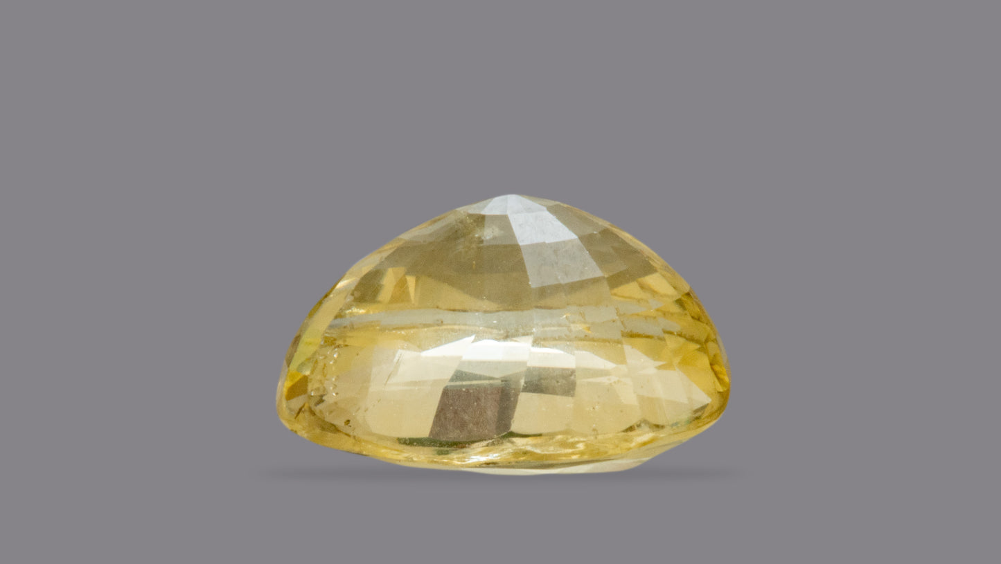 Natural Yellow Sapphire (Pukhraj) 7.92 Carats