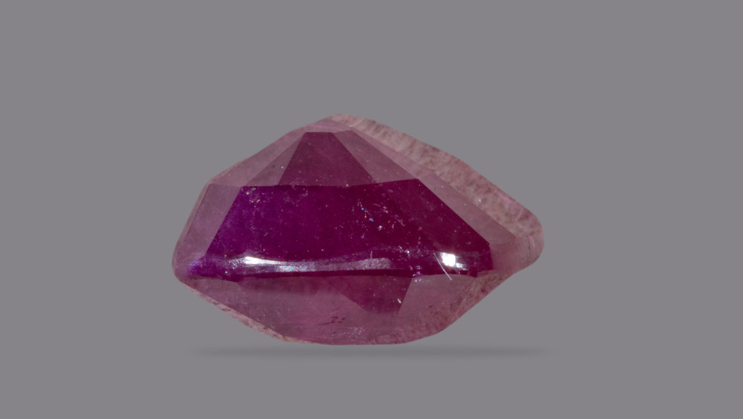 Natural Madagascar Ruby (Manik) 5.60 Carats