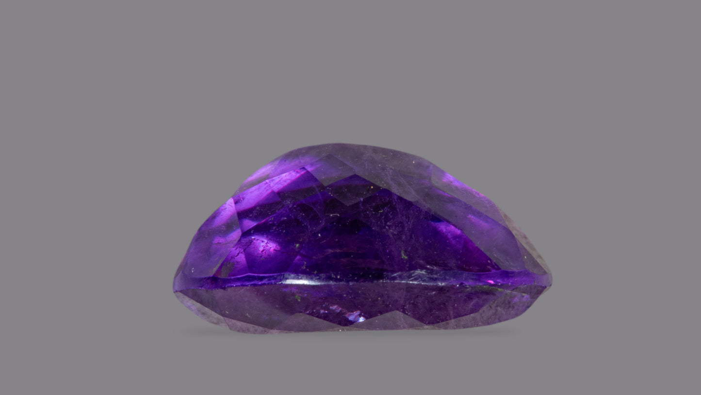 NATURAL AMETHYST 8.23 CARATS.