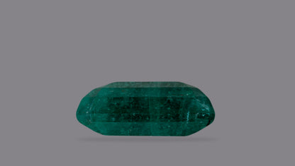 Natural Zambian Emerald (Panna) 4.57 Carats