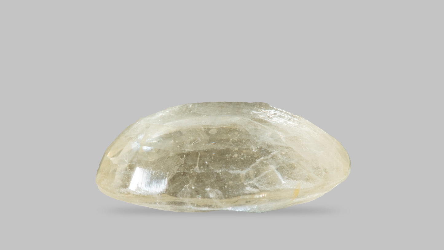 Natural Yellow Sapphire (Pukhraj) 5.36 Carats