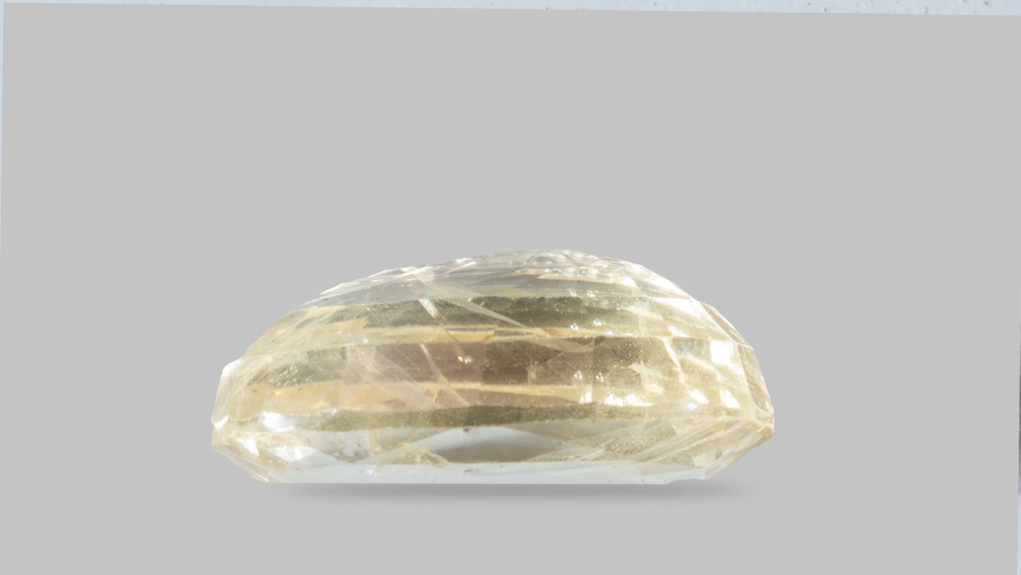 Natural Yellow Sapphire (Pukhraj) 6.88 Carats