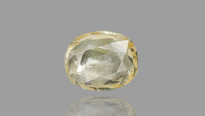 Natural Yellow Sapphire (Pukhraj) 3.38 Carats