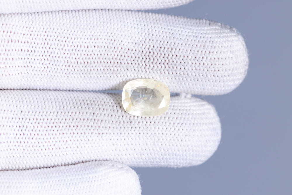 Natural Yellow Sapphire (Pukhraj) 5.86 Carats
