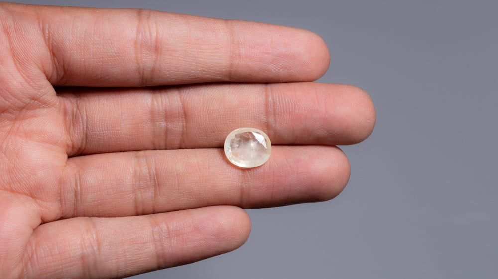 Natural Yellow Sapphire (Pukhraj) 5.65 Carats