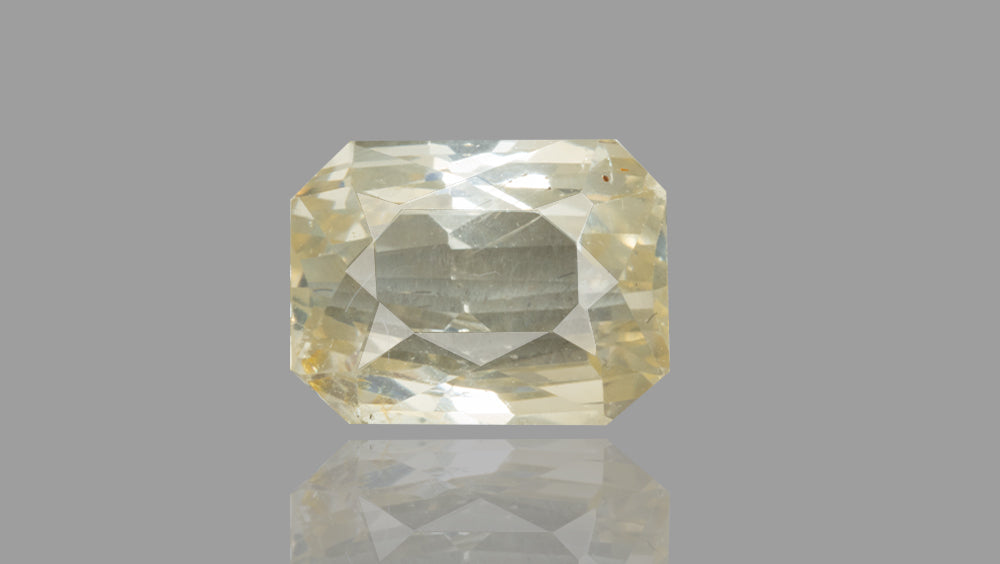 Natural Yellow Sapphire (Pukhraj) 2.63 Carats