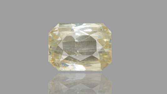 Natural Yellow Sapphire (Pukhraj) 2.63 Carats