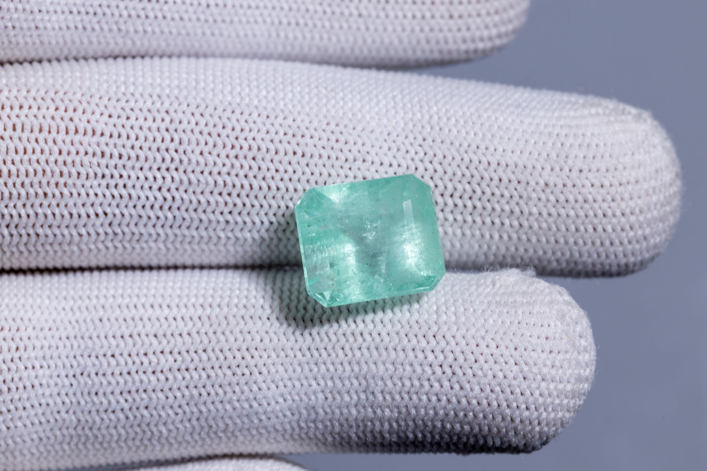 Natural Columbian Emerald (Panna) 11.31 Carats