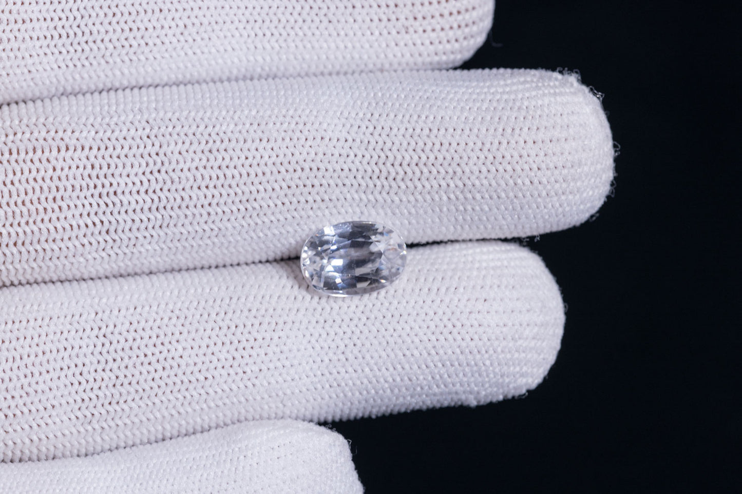 NATURAL ZIRCON 6.37  CARATS