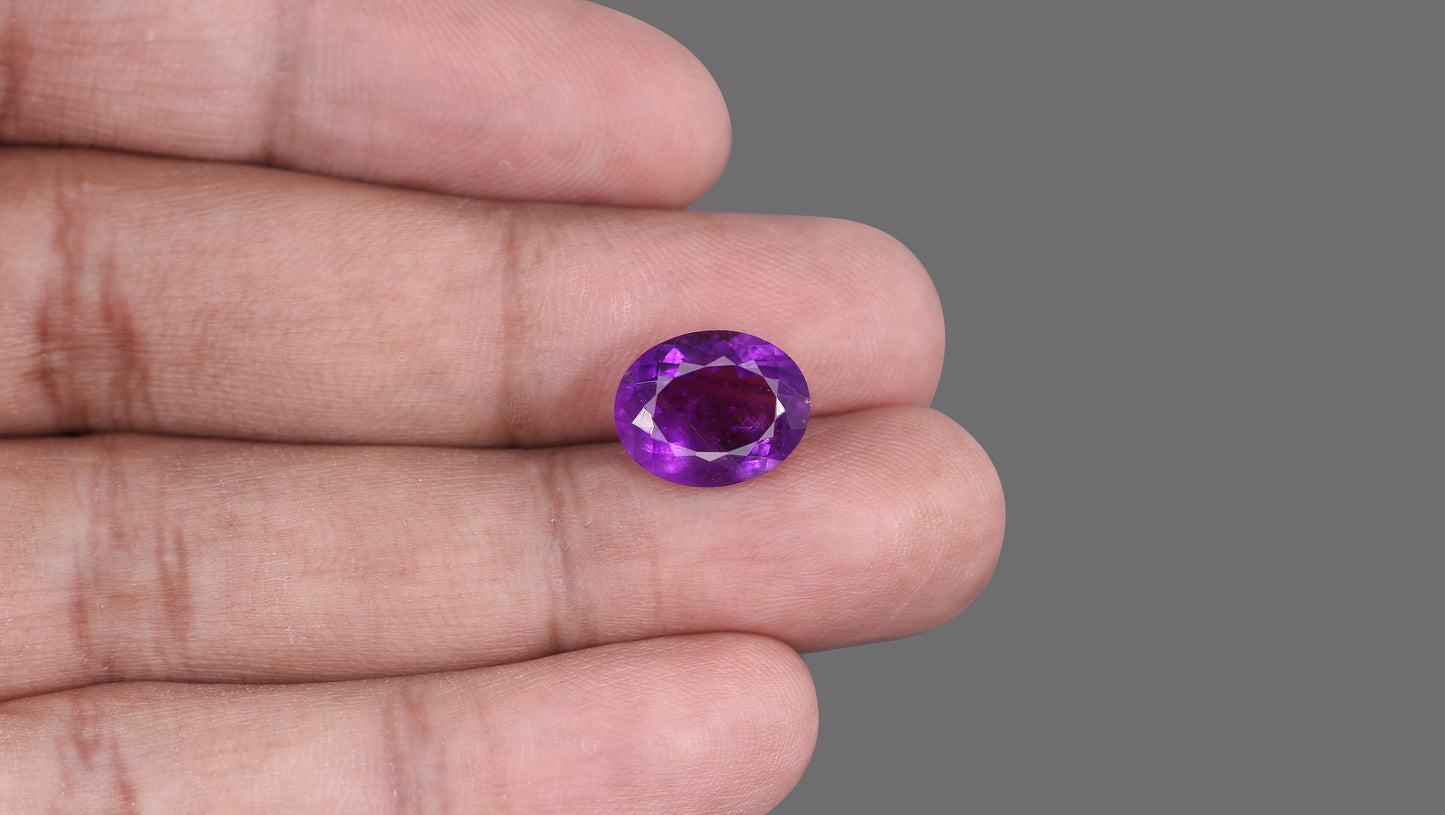 NATURAL AMETHYST 6.94  CARATS.