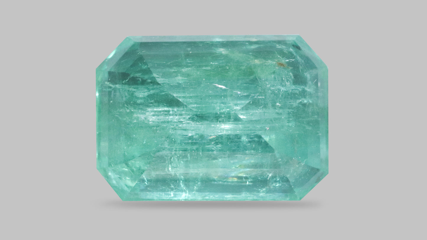 Minor Oil Natural Afganistan Emerald (Panna) 7.35 Carats
