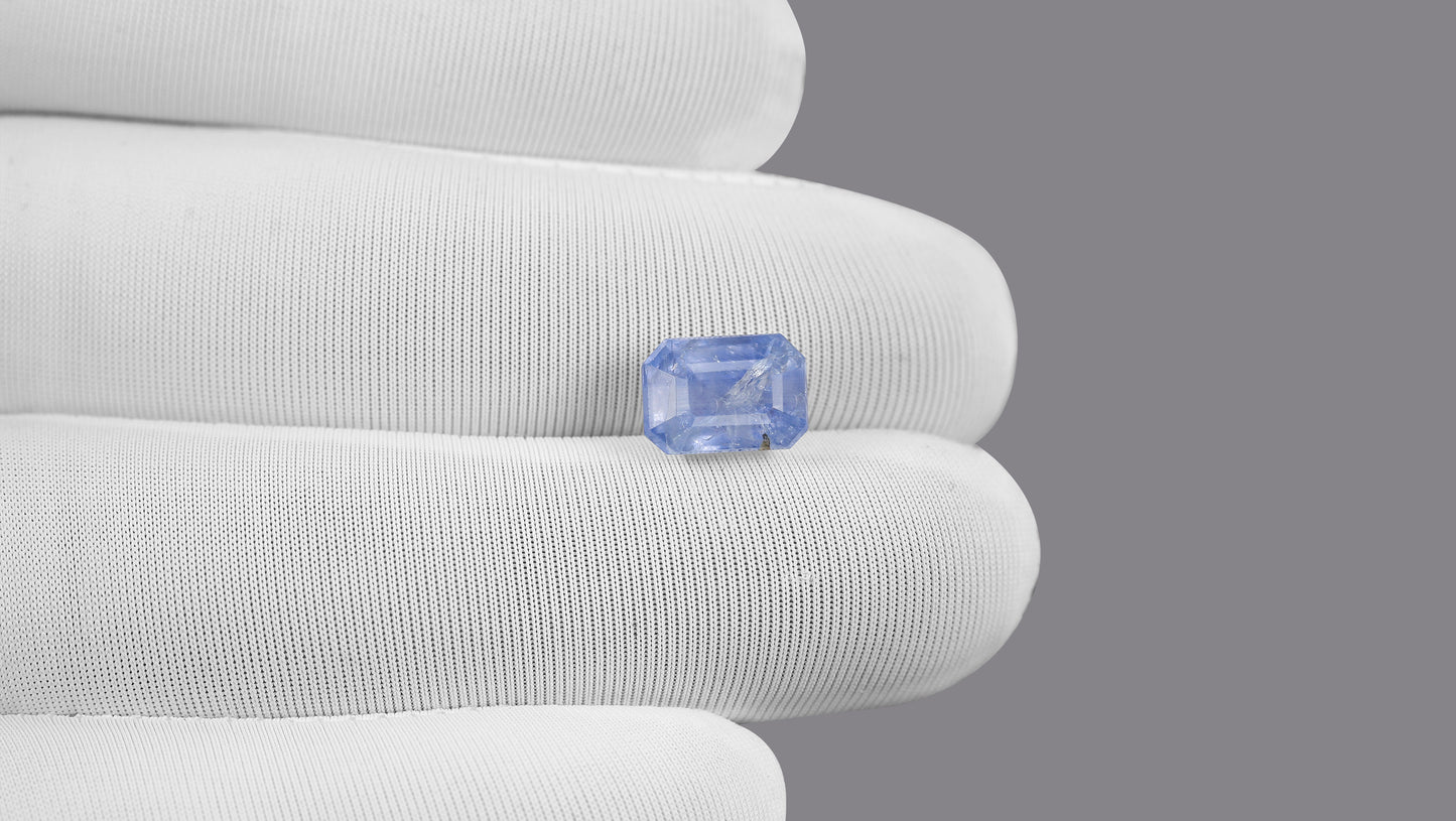 Natural Blue Sapphire (Neelam) 5.27 Carats