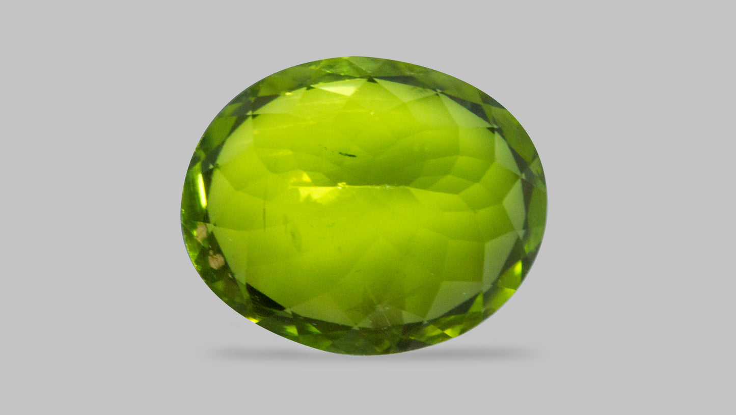 NATURAL PERIDOT 5.44 CARATS