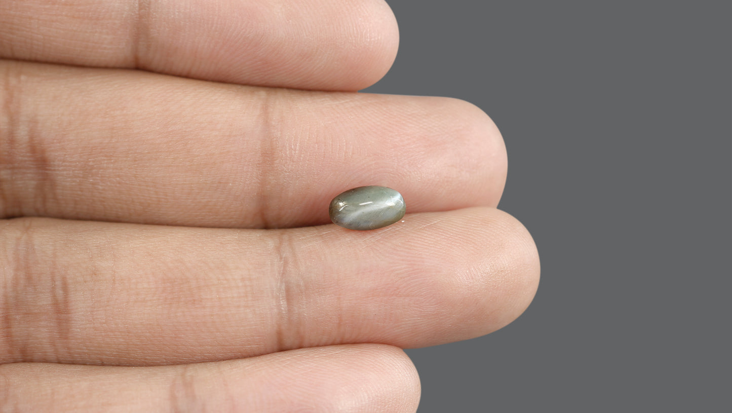 Natural Cat'S Eye (Lehsuniya) 2.33 Carats