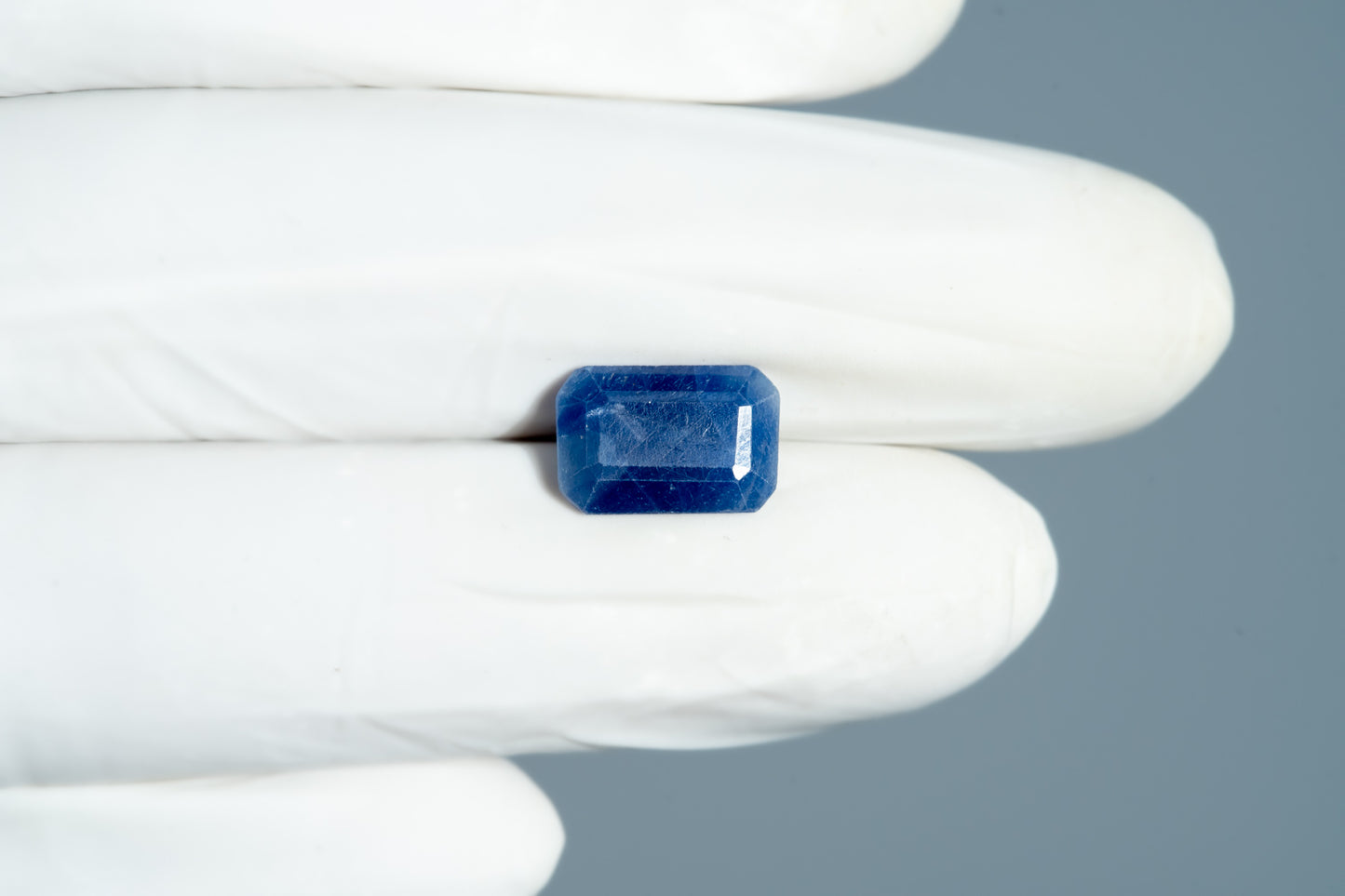 Natural Blue Sapphire (Neelam) 5.27 Carats