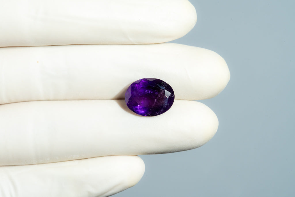 NATURAL AMETHYST 7.39  CARATS.
