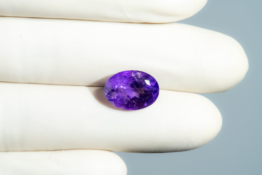 NATURAL AMETHYST 7.60 CARATS.