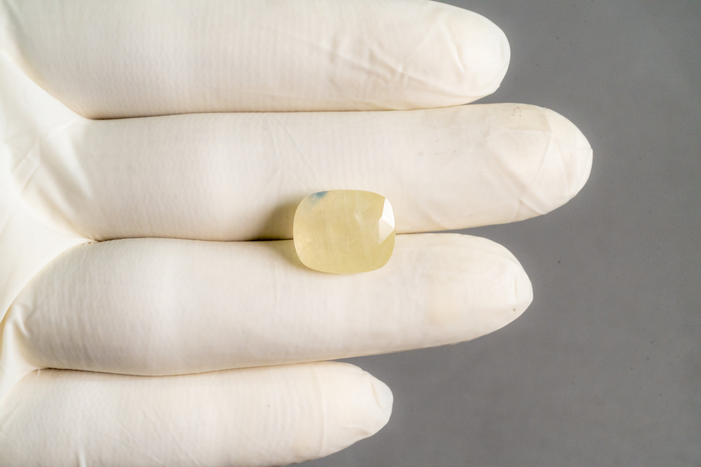 Natural Yellow Sapphire (Pukhraj) 13.94 Carats