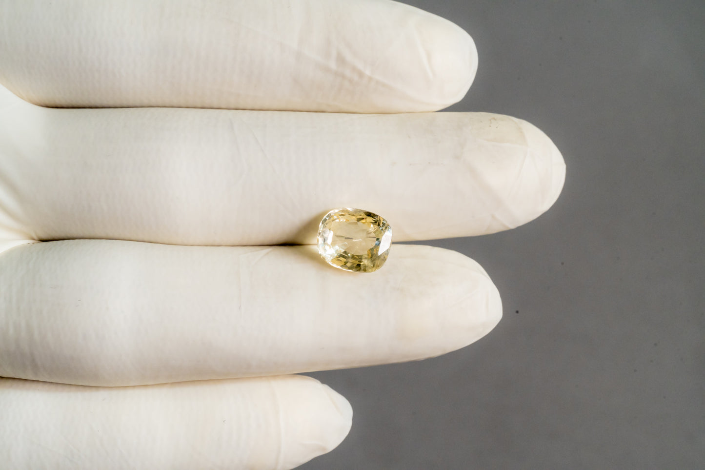Natural Yellow Sapphire (Pukhraj) 4.76 Carats