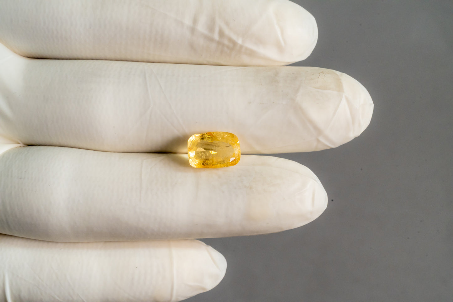 Natural Yellow Sapphire (Pukhraj) 4.93  Carats