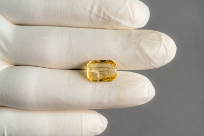 Natural Yellow Sapphire (Pukhraj) 7.94 Carats