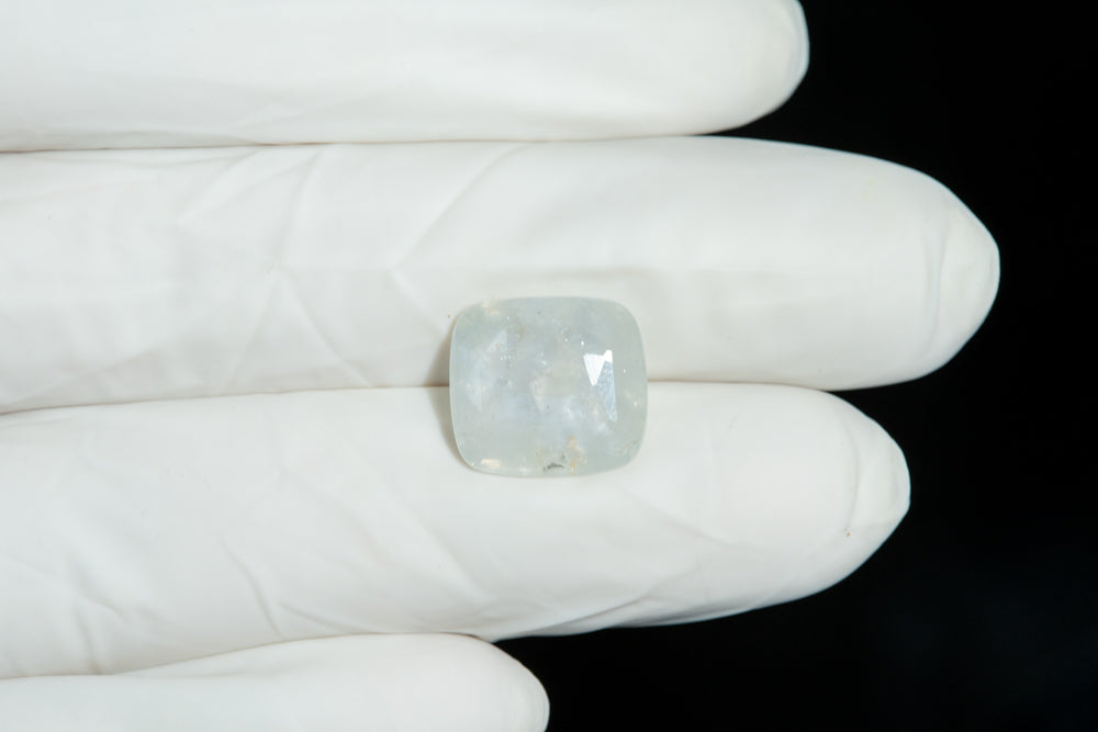 NATURAL WHITE SAPPHIRE 10.35 CARATS