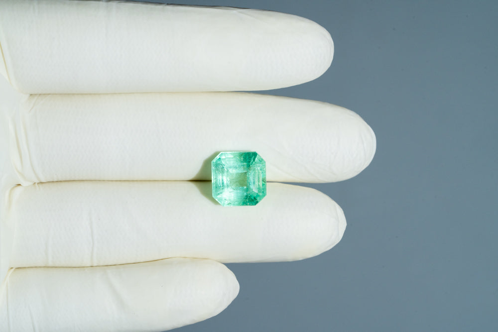 Natural Columbian Emerald (Panna) 8.09 Carats