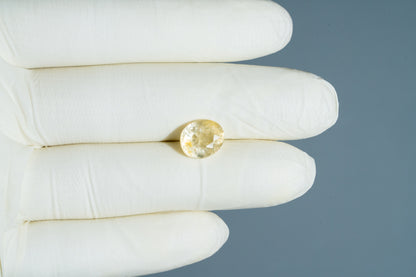 NATURAL YELLOW SAPPHIRE (PUKHRAJ) 5.56 CARATS