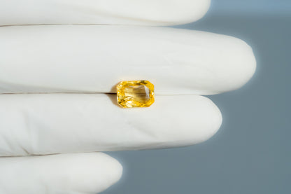 Natural Yellow Sapphire (Pukhraj) 5.16 Carats