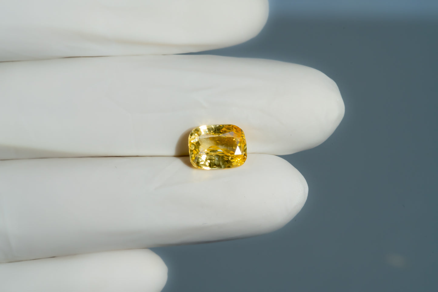 Natural Yellow Sapphire (Pukhraj) 4.98 Carats