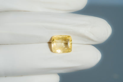 NATURAL YELLOW SAPPHIRE (PUKHRAJ) 7.87 CARATS