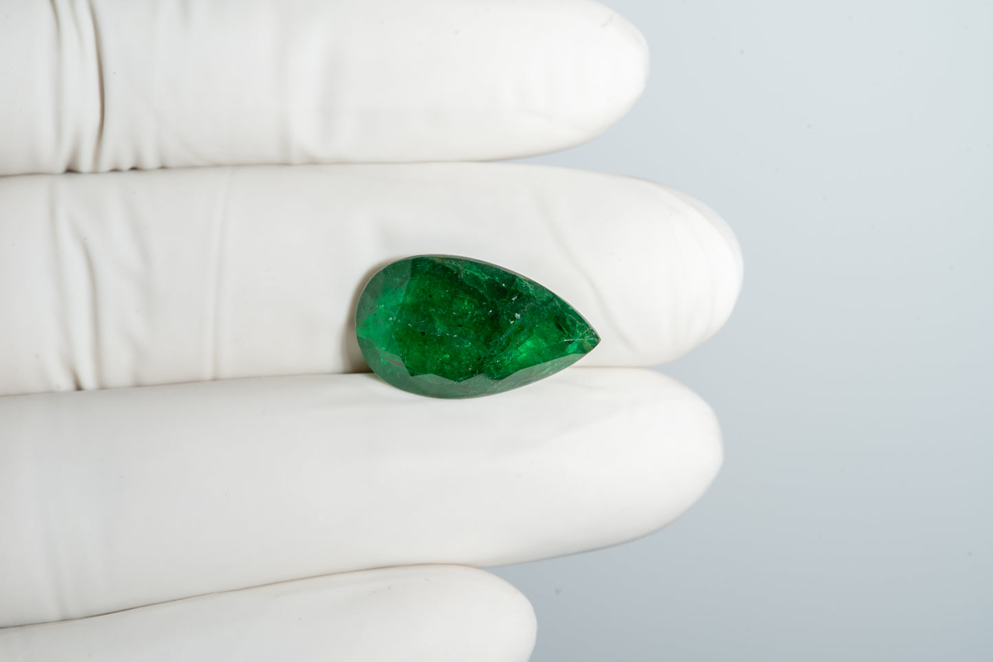 Minor Oil Natural Zambian Emerald (Panna) 8.55 Carats