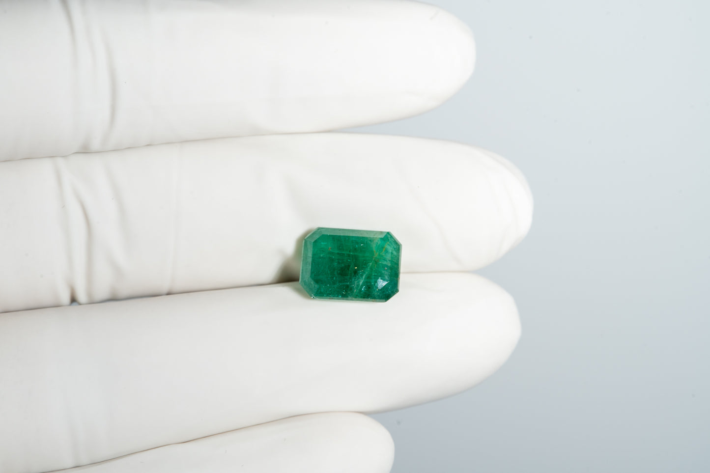 Minor Oil Natural Zambian Emerald (Panna) 5.55 Carats