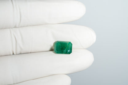 Minor Oil Natural Zambian Emerald (Panna) 5.55 Carats