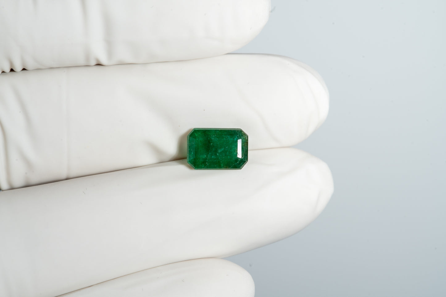 Minor Oil Natural Zambian Emerald (Panna) 2.46 Carats