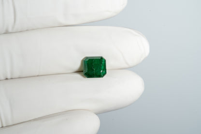 Minor Oil Natural Zambian Emerald (Panna) 3.18 Carats