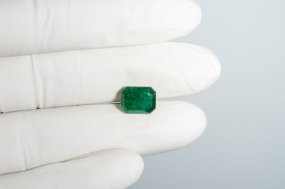 Natural Zambian Emerald (Panna) 4.04 Carats