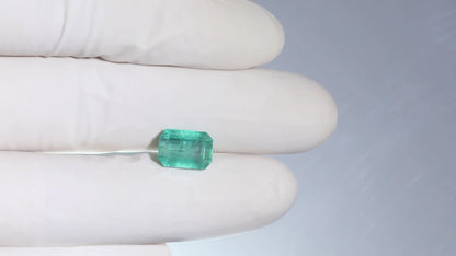 Minor Oil Natural Afganistan Emerald (Panna) 4.57 Carats
