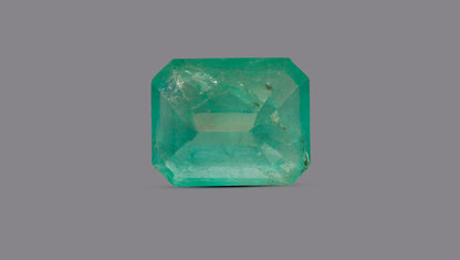 Natural Zambian Emerald (Panna) 5.81 Carats