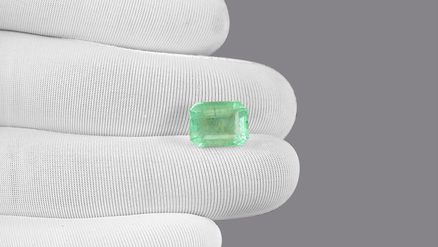 Natural Columbian Emerald (Panna) 6.29 Carats
