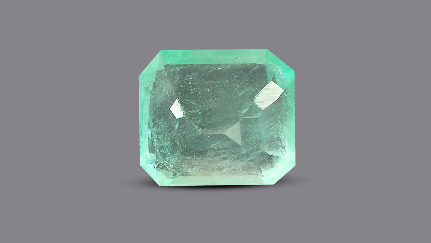 Natural Columbian Emerald (Panna) 4.76 Carats