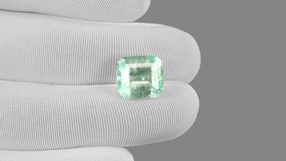 Natural Columbian Emerald (Panna) 7.37 Carats