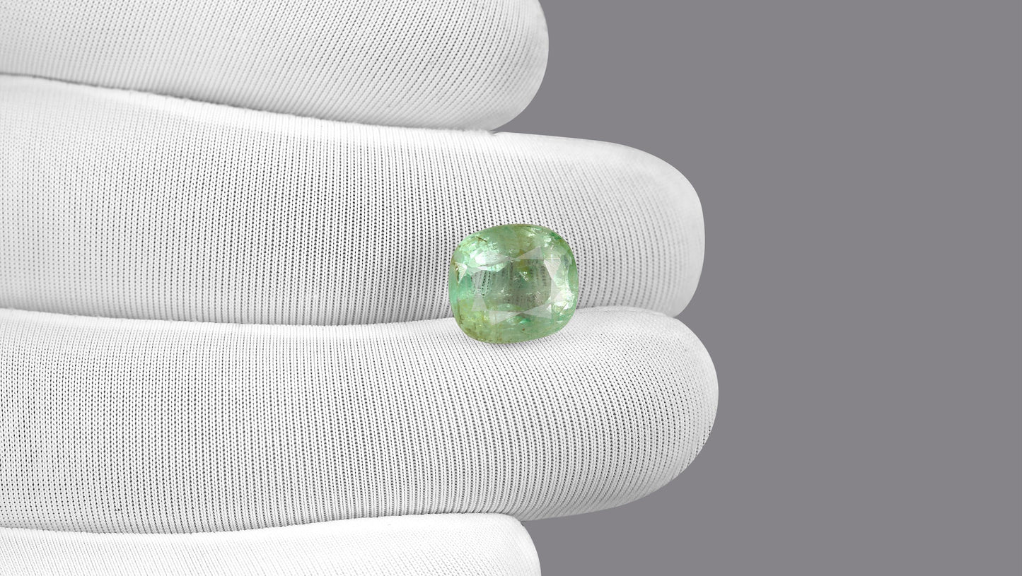 Natural Columbian Emerald (Panna) 5.74 Carats